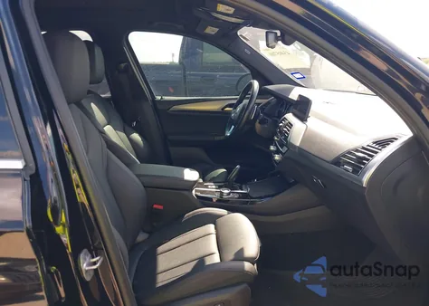 2021 BMW X3 Sdrive30I z USA, uszkodzony, nr VIN 5UXTY3C00M9E33243